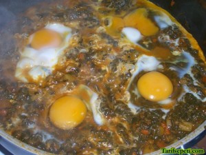 yumurtali-ispanak-yemegi-tarifi-6