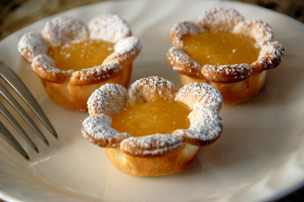 limonlu-kremali-minik-tart-tarifi-1