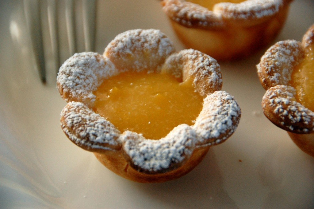 limonlu-kremali-minik-tart-tarifi-7